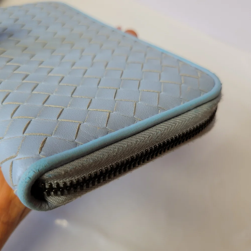 Bottega Veneta Intrecciato Blue Round Zipper Long Wallet - Picture 5 of 10